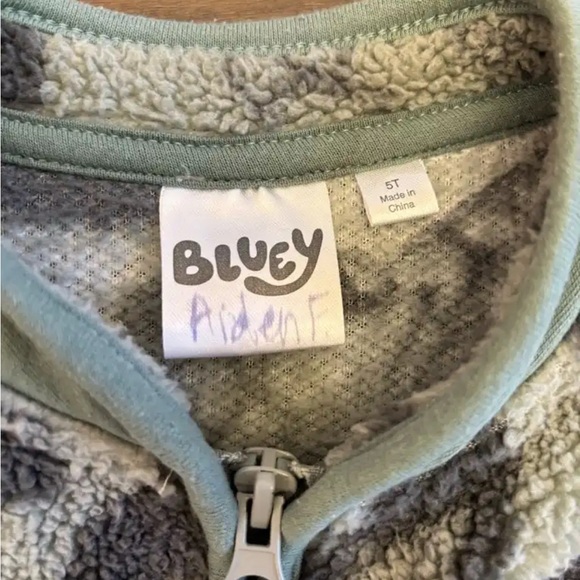 Bluey Fleece Jacket-Size 5T - Picture 4 of 4